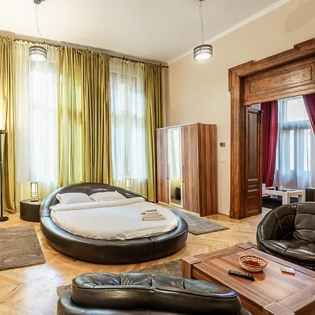 Select Center Брашов