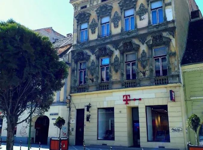 Select Center Apartman